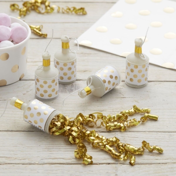 Party Poppers Guldfolierade Prickar Polka Dots